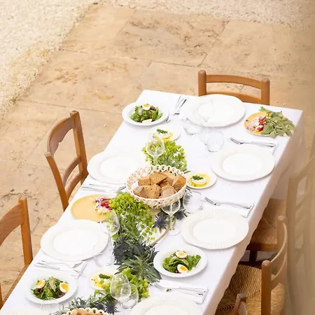 Le Galinier, Lourmarin, An Authentic Beaumier Lourmarin